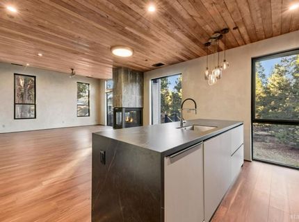 2013 Piute Street, South Lake Tahoe, CA 96150 Photo