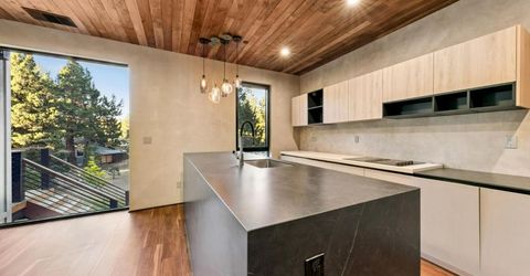 2013 Piute Street, South Lake Tahoe, CA 96150 Photo