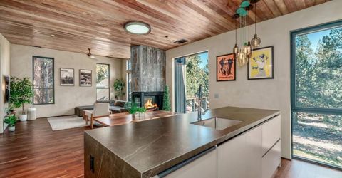 2013 Piute Street, South Lake Tahoe, CA 96150 Photo