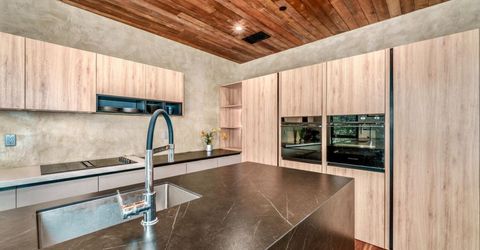 2013 Piute Street, South Lake Tahoe, CA 96150 Photo