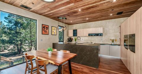 2013 Piute Street, South Lake Tahoe, CA 96150 Photo