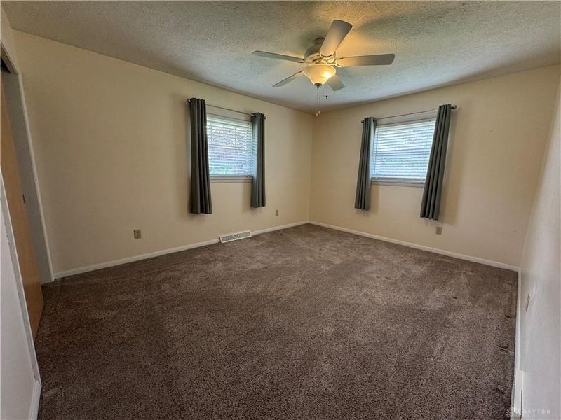 5939 Ashbrook Circle, Dayton, OH 45415 Photo 12