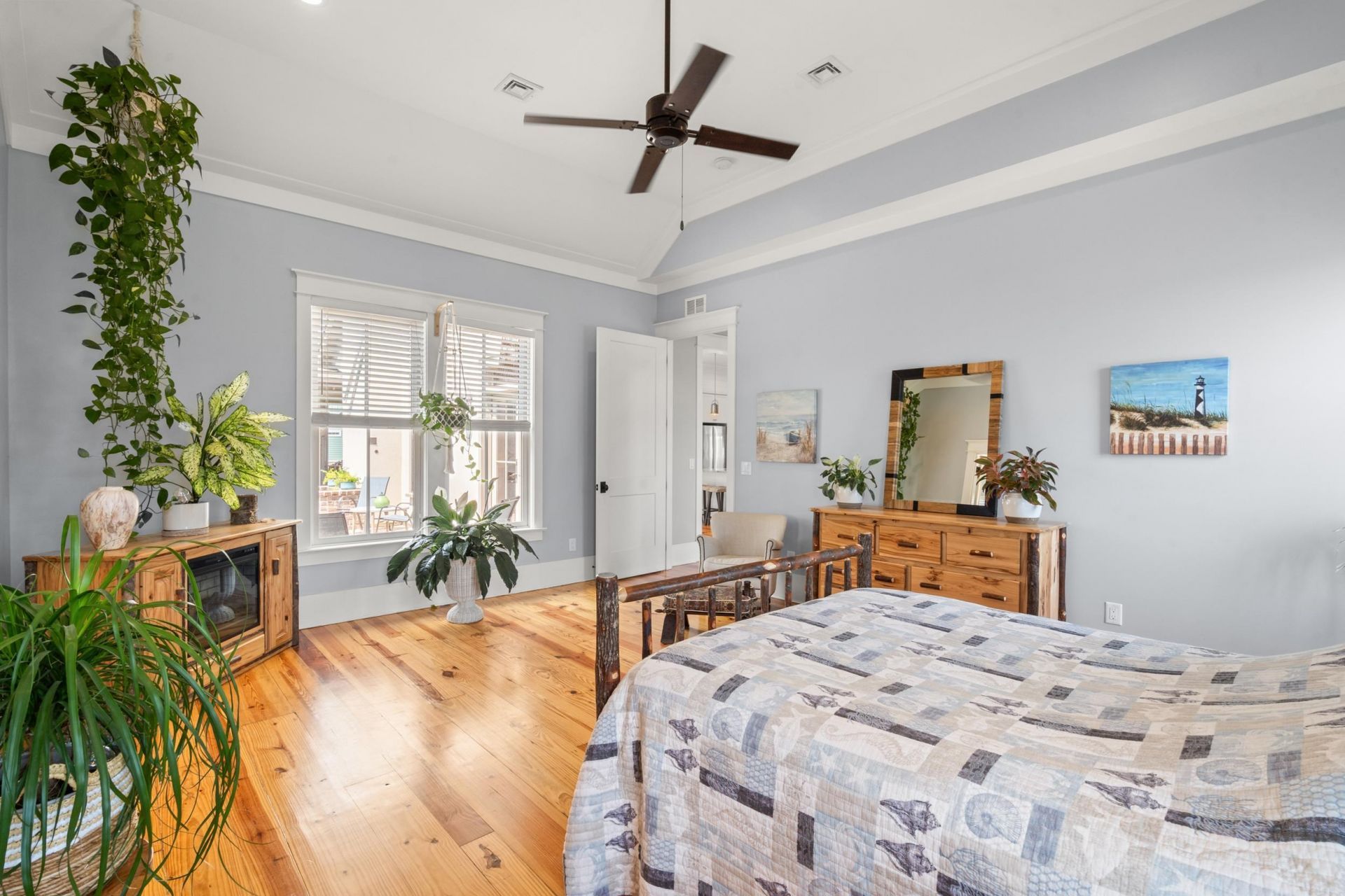 1012 East Isle Of Palms Ave. Photo 16