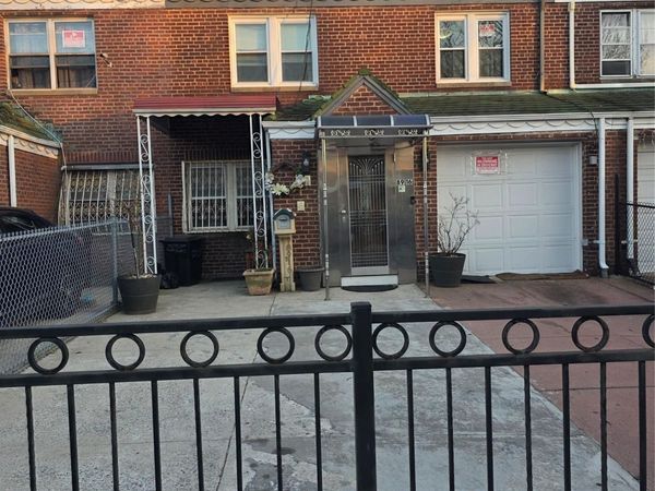 89-16 91st Ave , Woodhaven, NY 11421