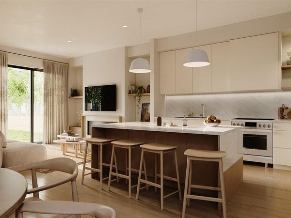 1118 Munro St, Unit 2, Esquimalt, BC V9A 5P1