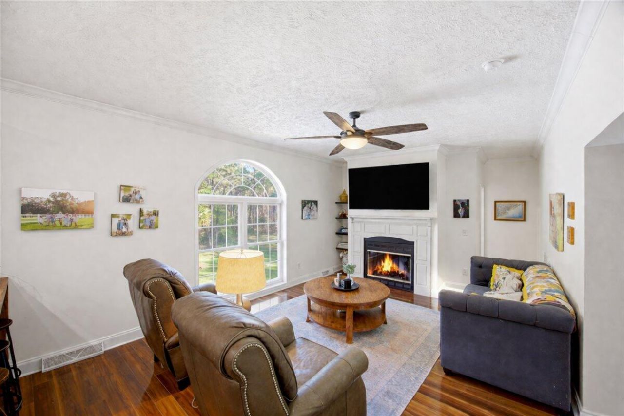 1217 Saddlehorn Road Photo 10