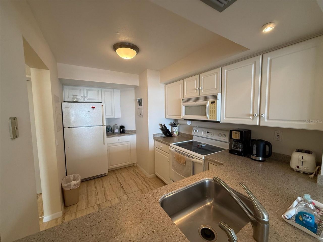 6279 Sun Boulevard, Unit 403, Saint Petersburg, FL 33715 Photo