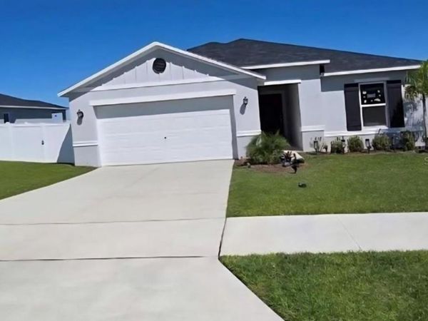 1446 GERANIUM DRIVE , MASCOTTE, FL 34753