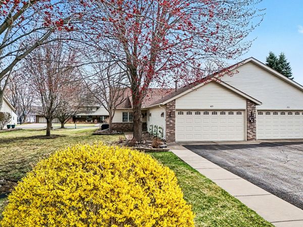 425 Maine Street S, Bayport, MN 55003