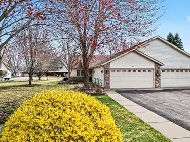 425 Maine Street S, Bayport, MN 55003