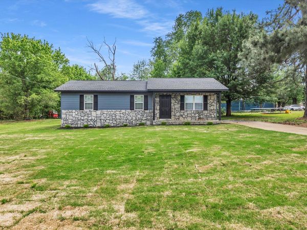 129 TATLOCK CIR, Covington, TN 38019