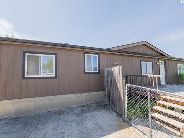 260 NW Golden Hills Dr, Unit #57, Pullman, WA 99163