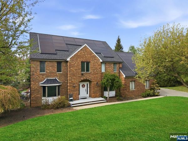 8 Danielle Drive, WAYNE, NJ 07470