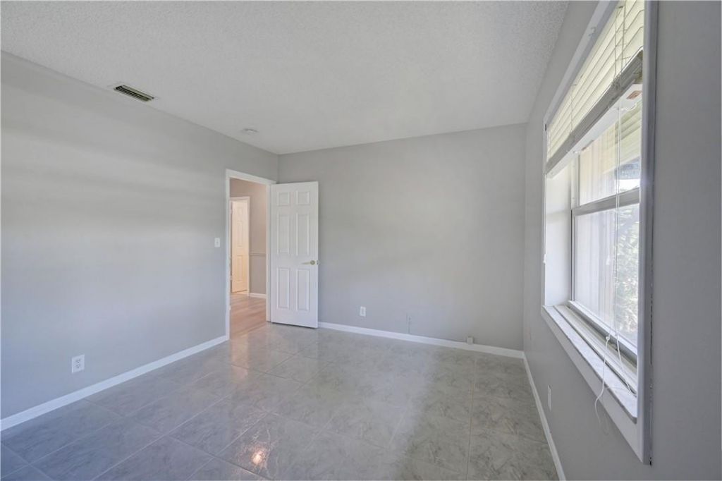 7743 W Country Club Boulevard, Boca Raton, FL 33487 Photo