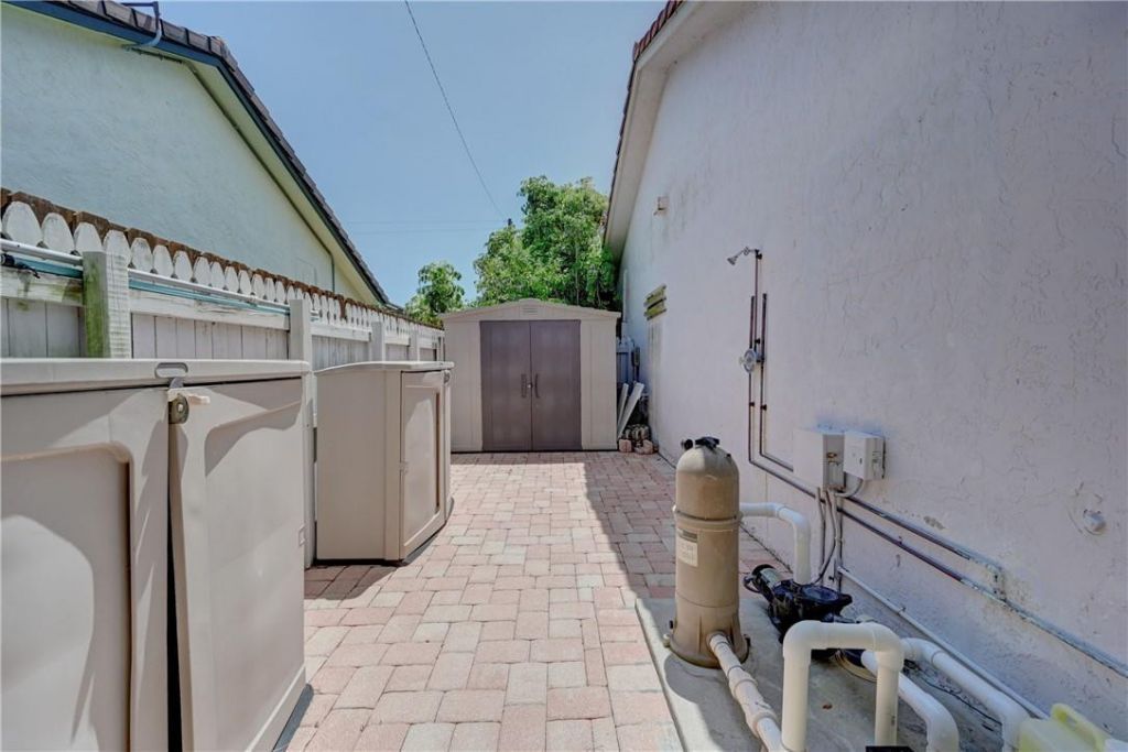 7743 W Country Club Boulevard, Boca Raton, FL 33487 Photo