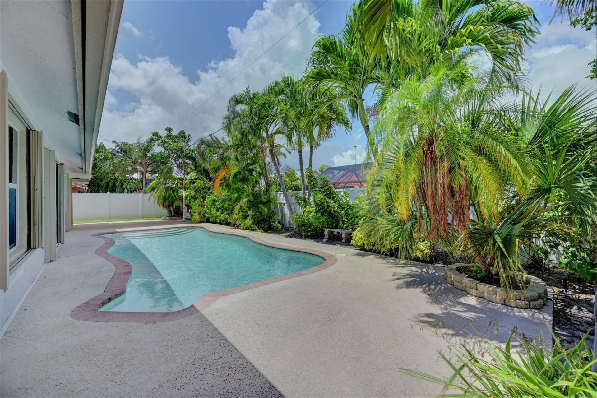 7743 W Country Club Boulevard, Boca Raton, FL 33487 Photo