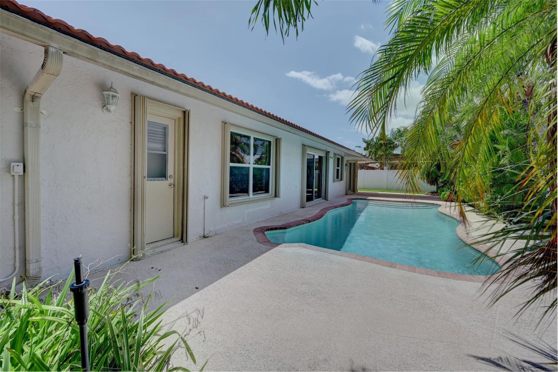 7743 W Country Club Boulevard, Boca Raton, FL 33487 Photo