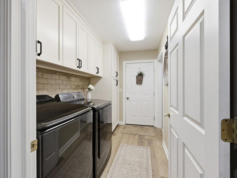 1589 Stone Glen Drive, Lancaster, OH 43130 Photo 14