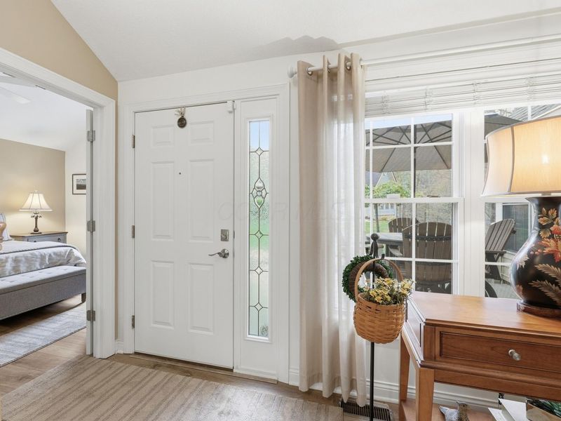 1589 Stone Glen Drive, Lancaster, OH 43130 Photo 3