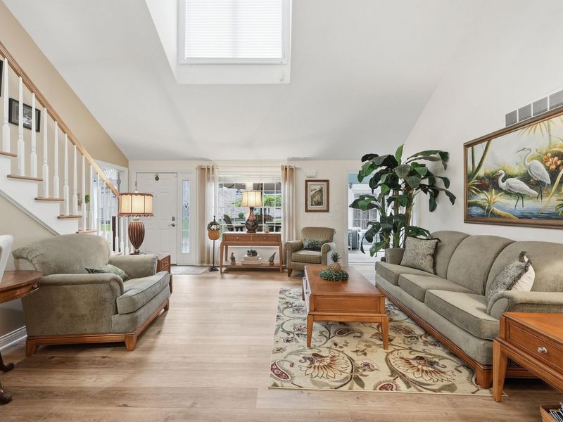 1589 Stone Glen Drive, Lancaster, OH 43130 Photo 4