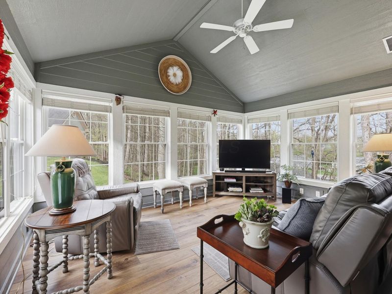 1589 Stone Glen Drive, Lancaster, OH 43130 Photo 7