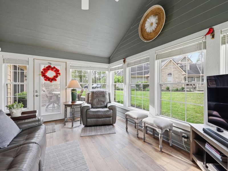 1589 Stone Glen Drive, Lancaster, OH 43130 Photo 8