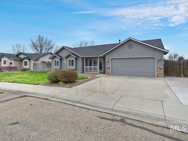 1701 E Kamay Ct, Meridian, ID 83646