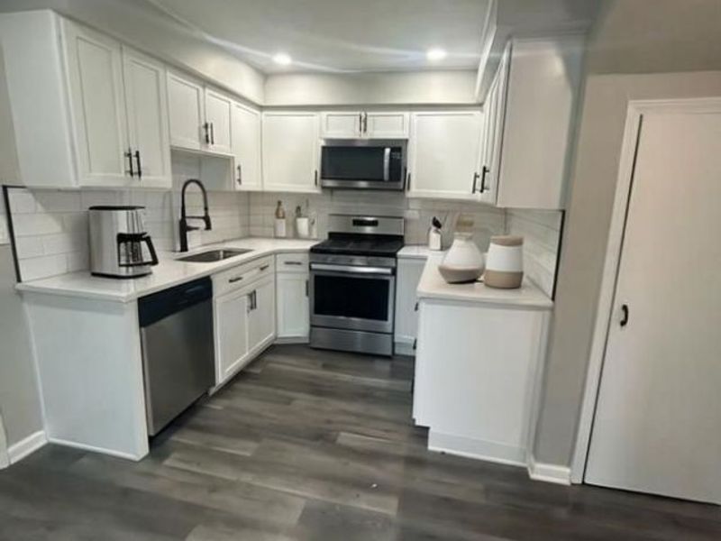 35888 Chestnut Ridge Road, North Ridgeville, OH 44039 Photo 5