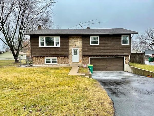 25640 W Glade Drive , Lake Villa, IL 60046