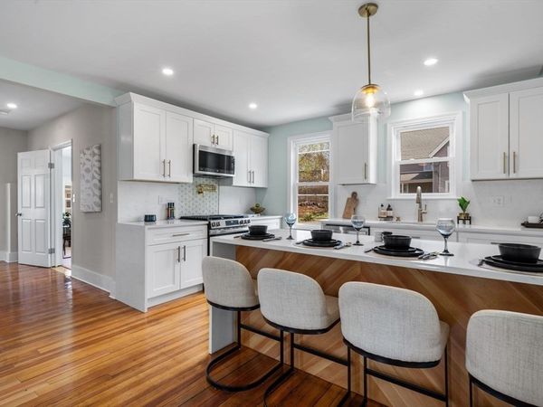 11 Quincy Ave, Norwood, MA 02062