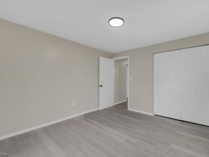 3886 E 143rd Street, Cleveland, OH 44128 Photo 13