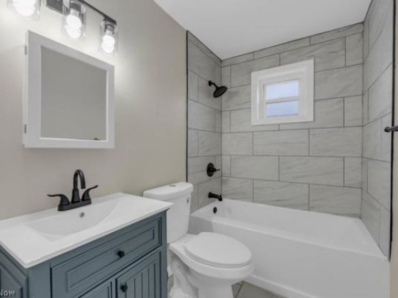 3886 E 143rd Street, Cleveland, OH 44128 Photo 14