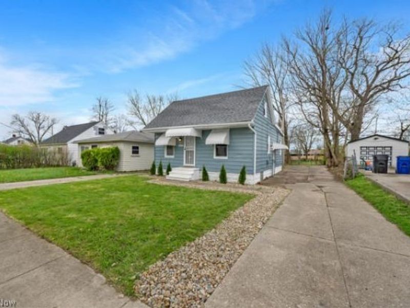 3886 E 143rd Street, Cleveland, OH 44128 Photo 3