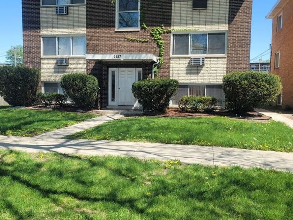 2127 S 15th Avenue, Broadview, IL 60155