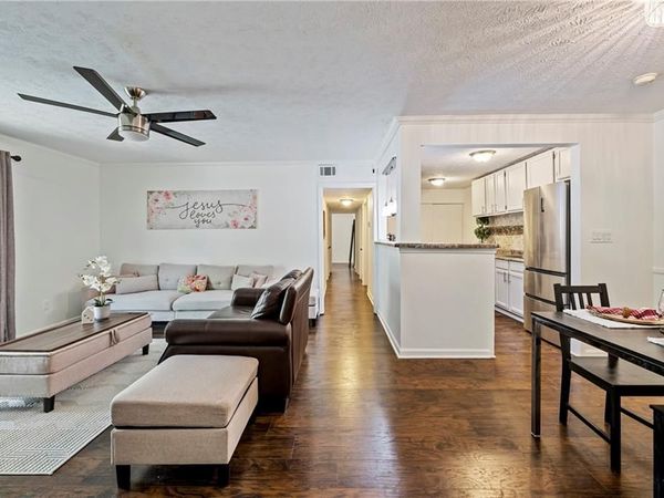 725 Dalrymple Road, Unit 5C, Sandy Springs, GA 30328