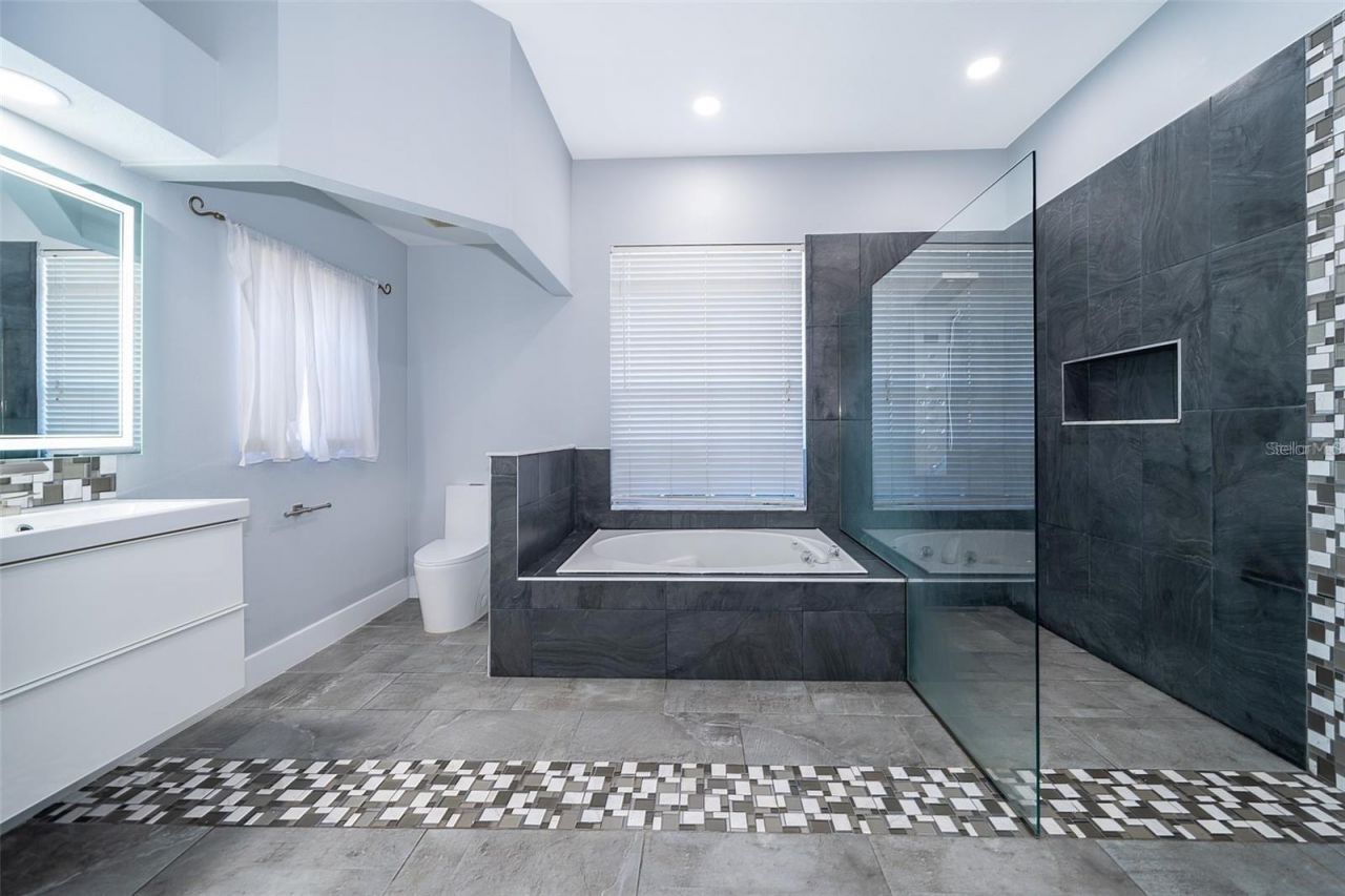 5130 Chelwyn Court, Orlando, FL 32837 Photo