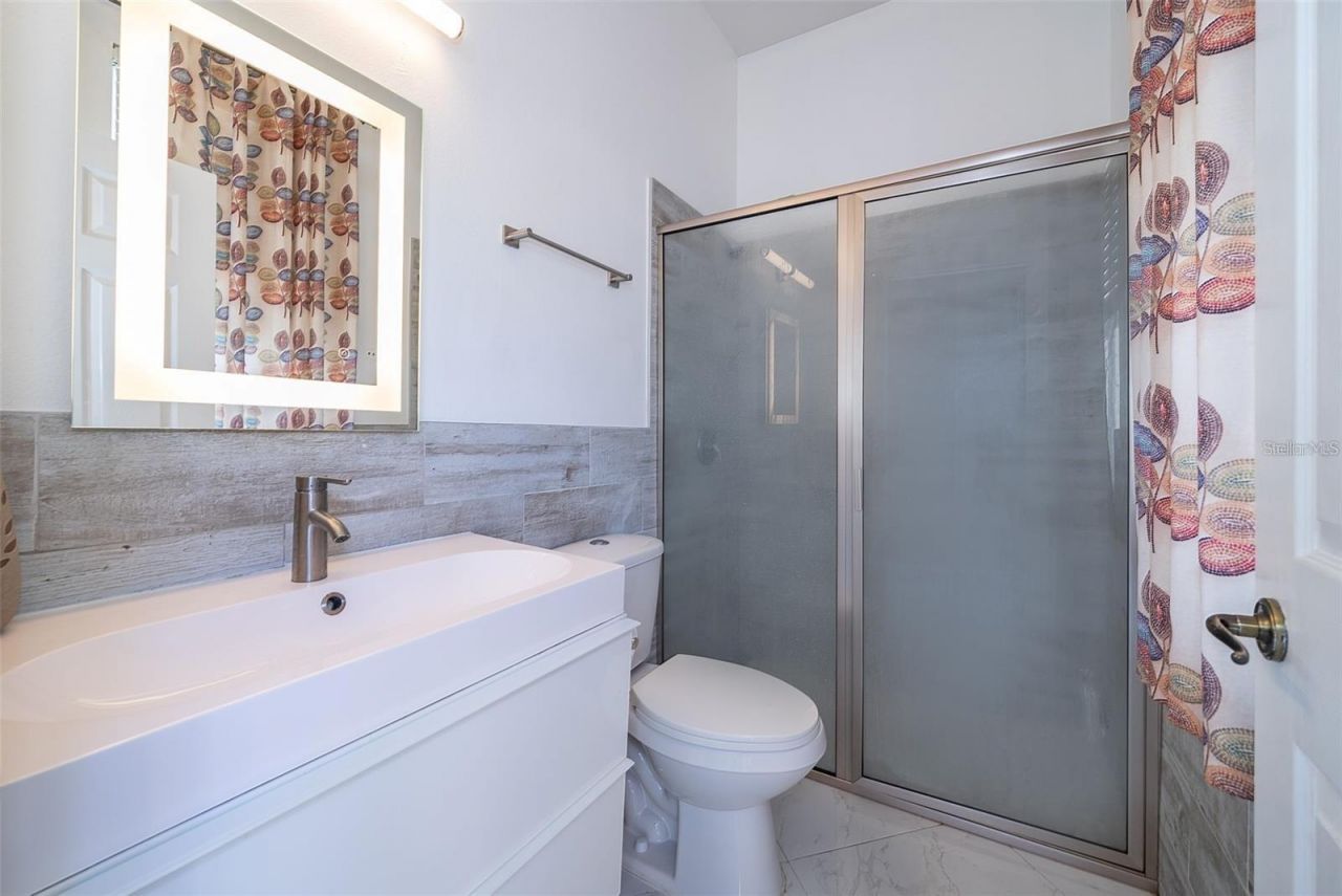 5130 Chelwyn Court, Orlando, FL 32837 Photo