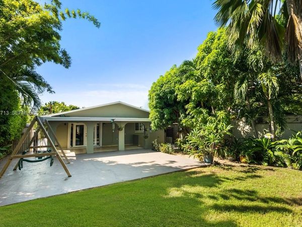 1333 SW 16th St , Miami, FL 33145