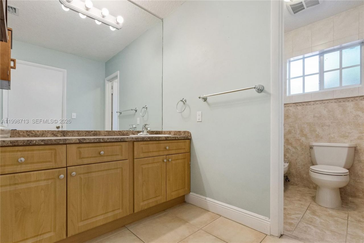 1333 SW 16th St, Miami, FL 33145 Photo