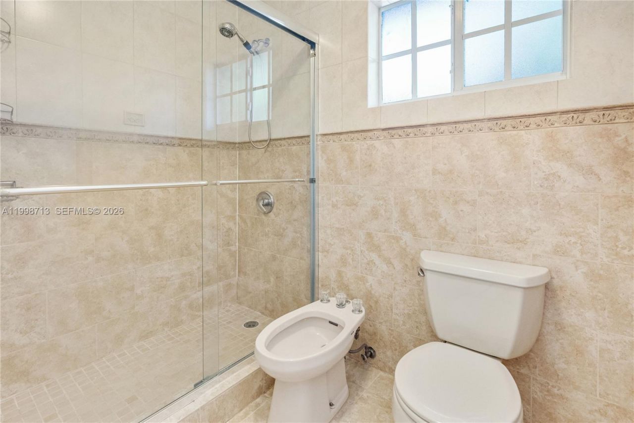 1333 SW 16th St, Miami, FL 33145 Photo