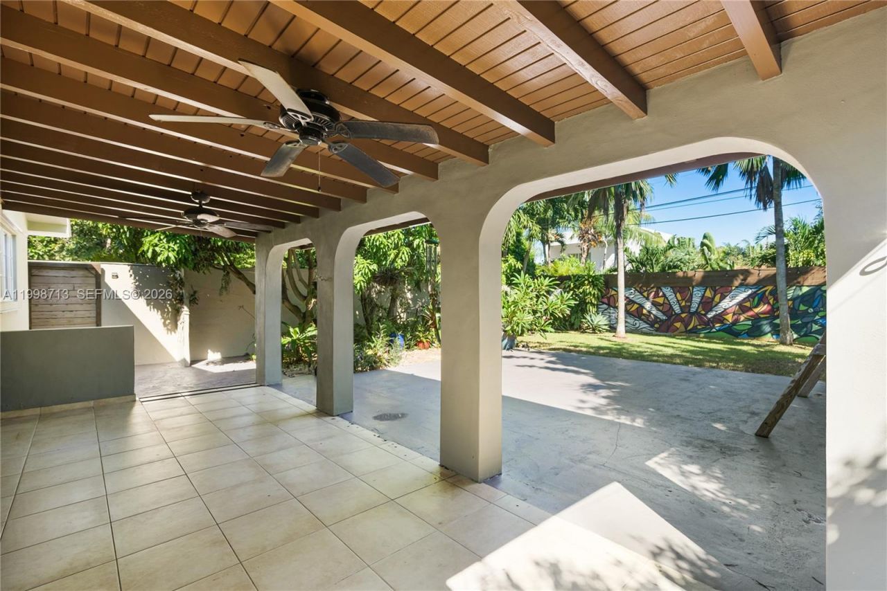 1333 SW 16th St, Miami, FL 33145 Photo