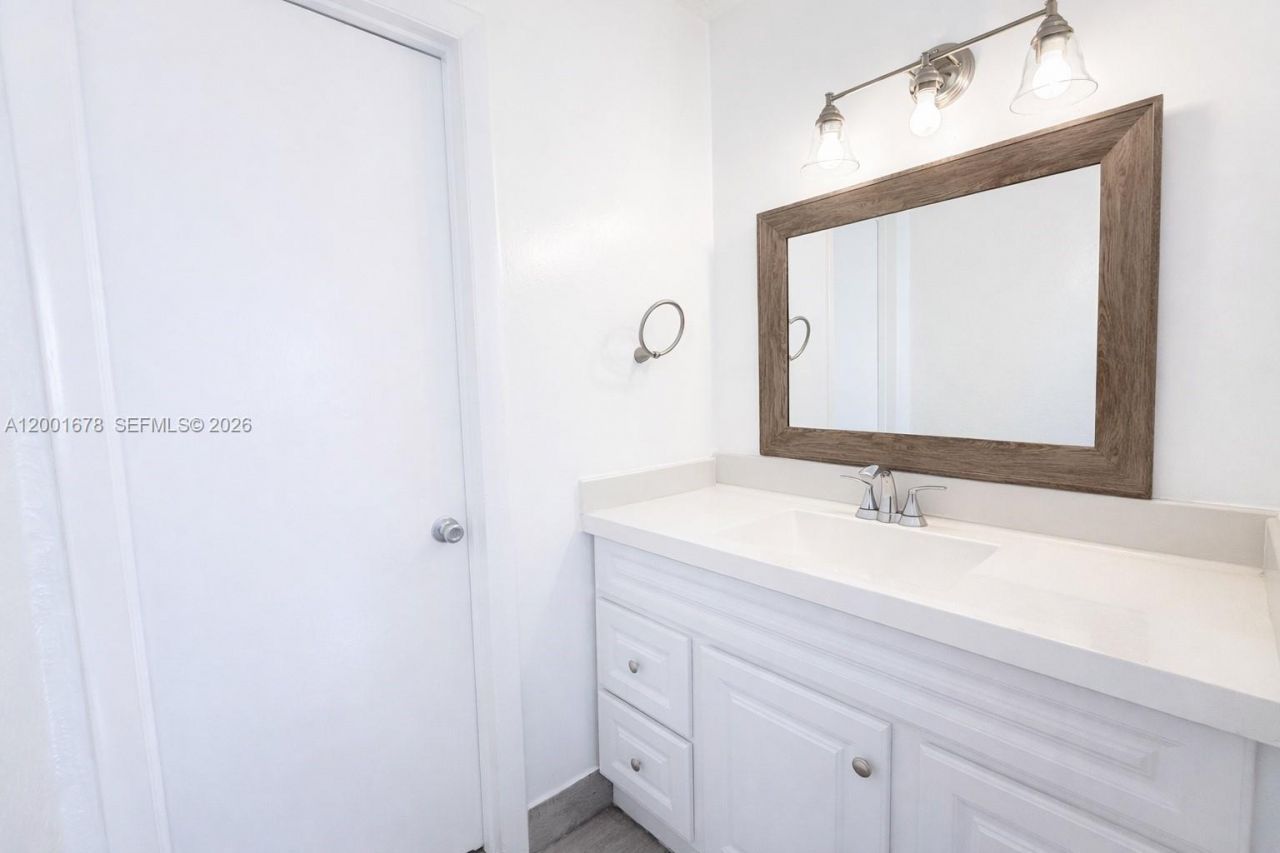 1220 SW 78th Ave, Miami, FL 33144 Photo