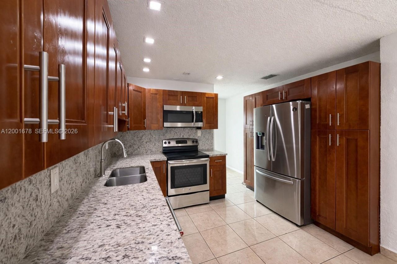 1220 SW 78th Ave, Miami, FL 33144 Photo