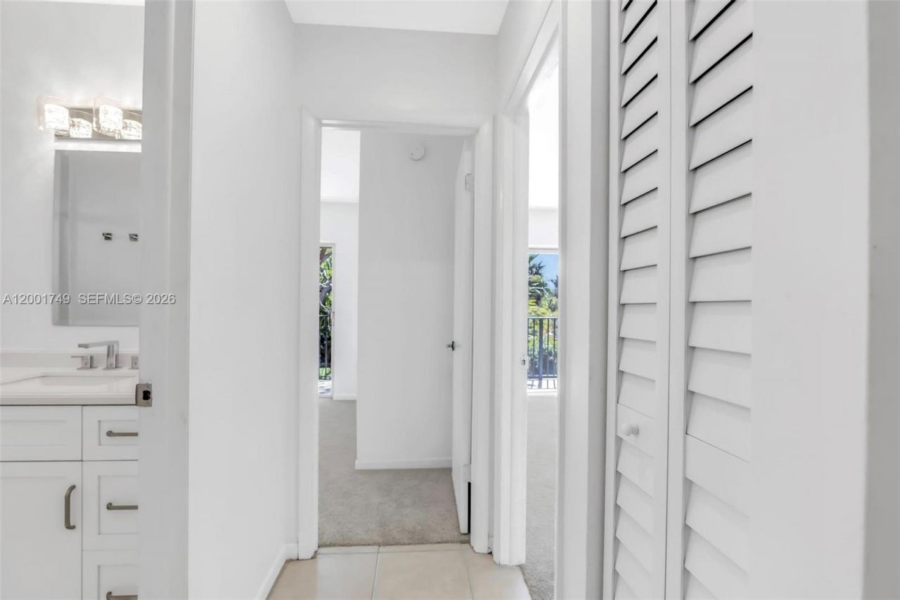 15391 S Dixie Hwy 60 Hwy, Unit 60, Palmetto Bay, FL 33157 Photo