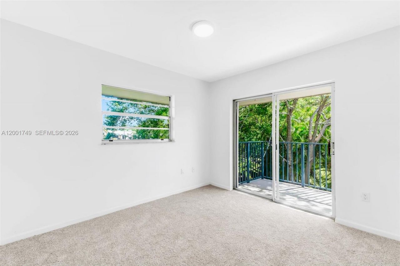 15391 S Dixie Hwy 60 Hwy, Unit 60, Palmetto Bay, FL 33157 Photo