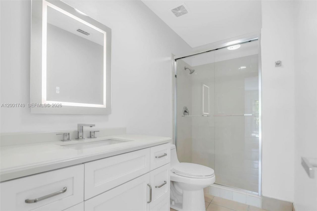 15391 S Dixie Hwy 60 Hwy, Unit 60, Palmetto Bay, FL 33157 Photo