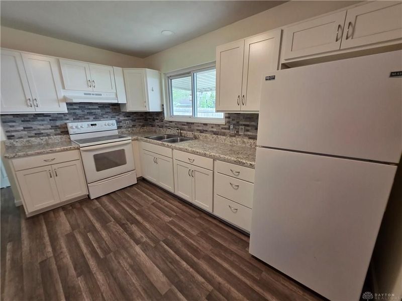 336 Estonia Drive, New Lebanon, OH 45345 Photo 13