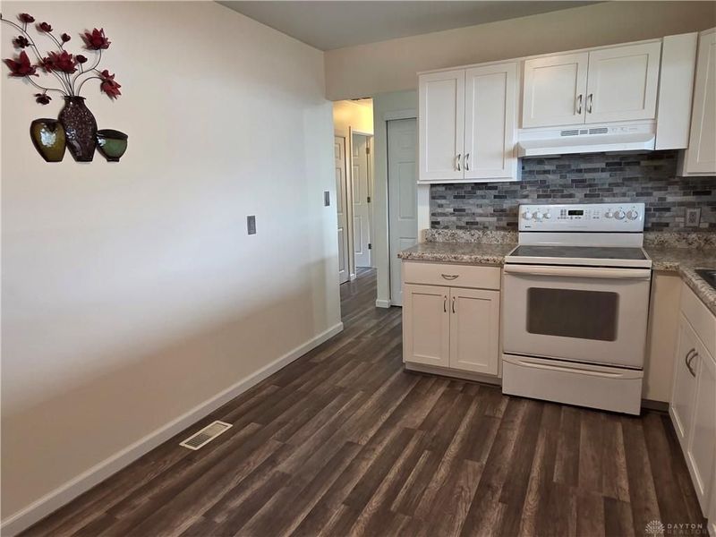 336 Estonia Drive, New Lebanon, OH 45345 Photo 14