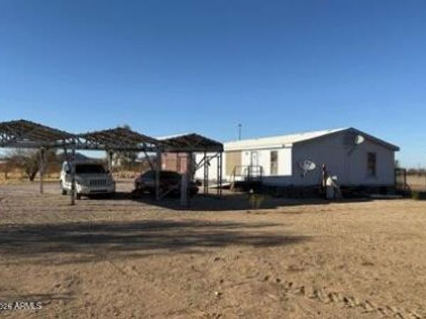 53679 W Barnes Road, Unit 8, Maricopa, AZ 85139