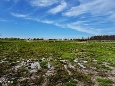 5389 Eagles Landing Drive, Oregon, OH 43616